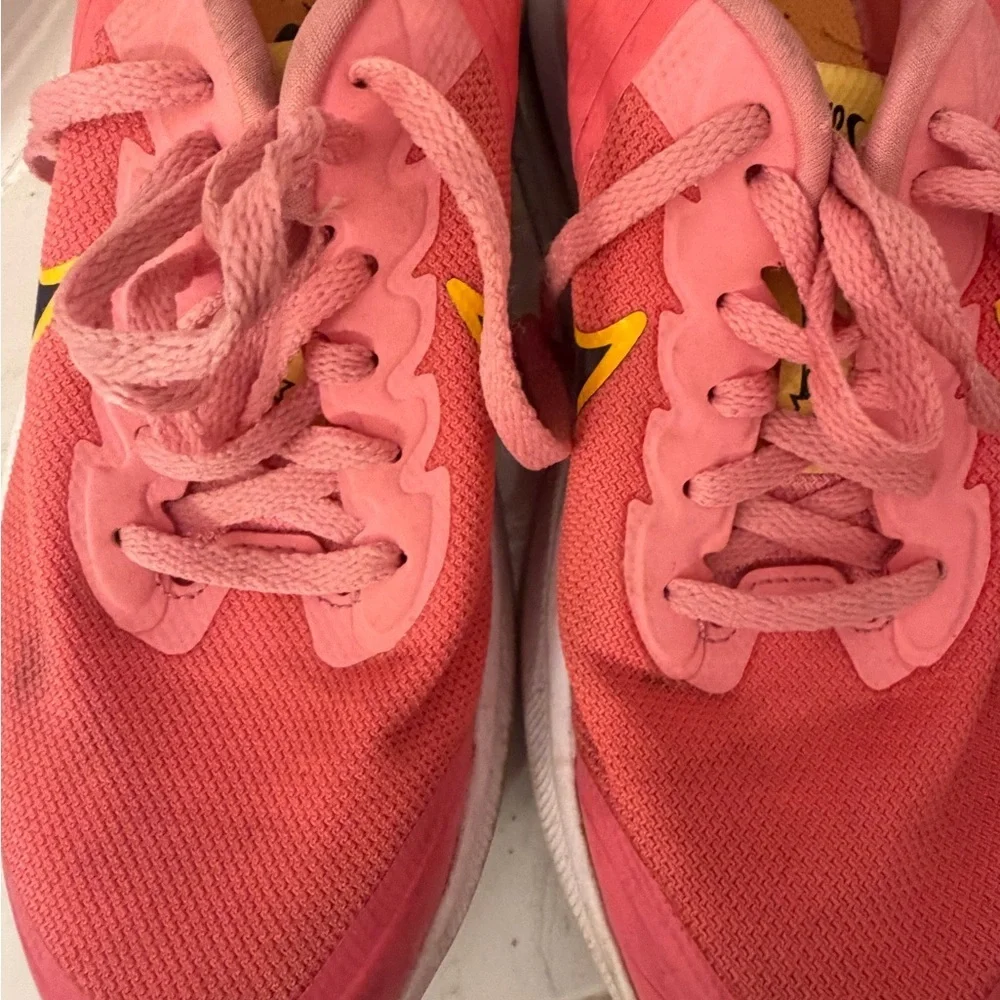 Nike star runner foam Kids 4.5 Pink sneakers active walk run